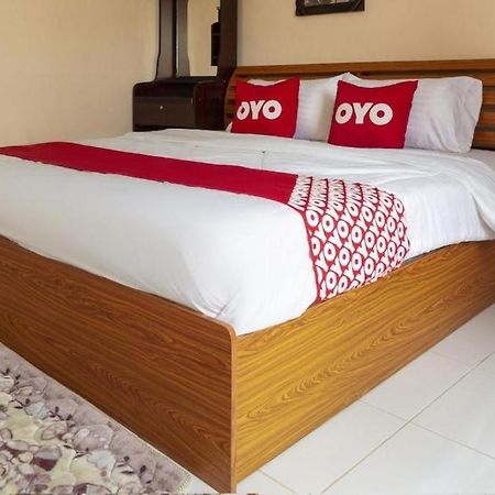 Oyo 75356 Thipsiri Lodge Τσιάνγκ Μάι Εξωτερικό φωτογραφία