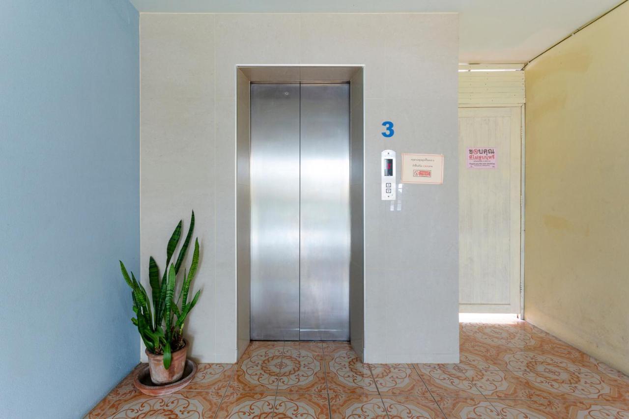 Oyo 75356 Thipsiri Lodge Τσιάνγκ Μάι Εξωτερικό φωτογραφία