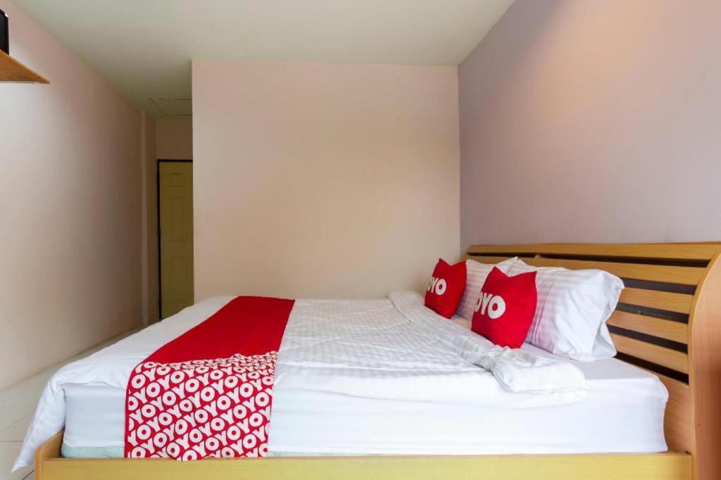 Oyo 75356 Thipsiri Lodge Τσιάνγκ Μάι Εξωτερικό φωτογραφία