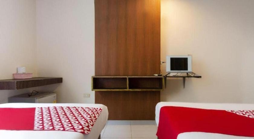 Oyo 75356 Thipsiri Lodge Τσιάνγκ Μάι Εξωτερικό φωτογραφία
