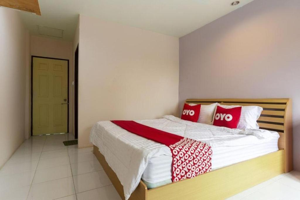 Oyo 75356 Thipsiri Lodge Τσιάνγκ Μάι Εξωτερικό φωτογραφία